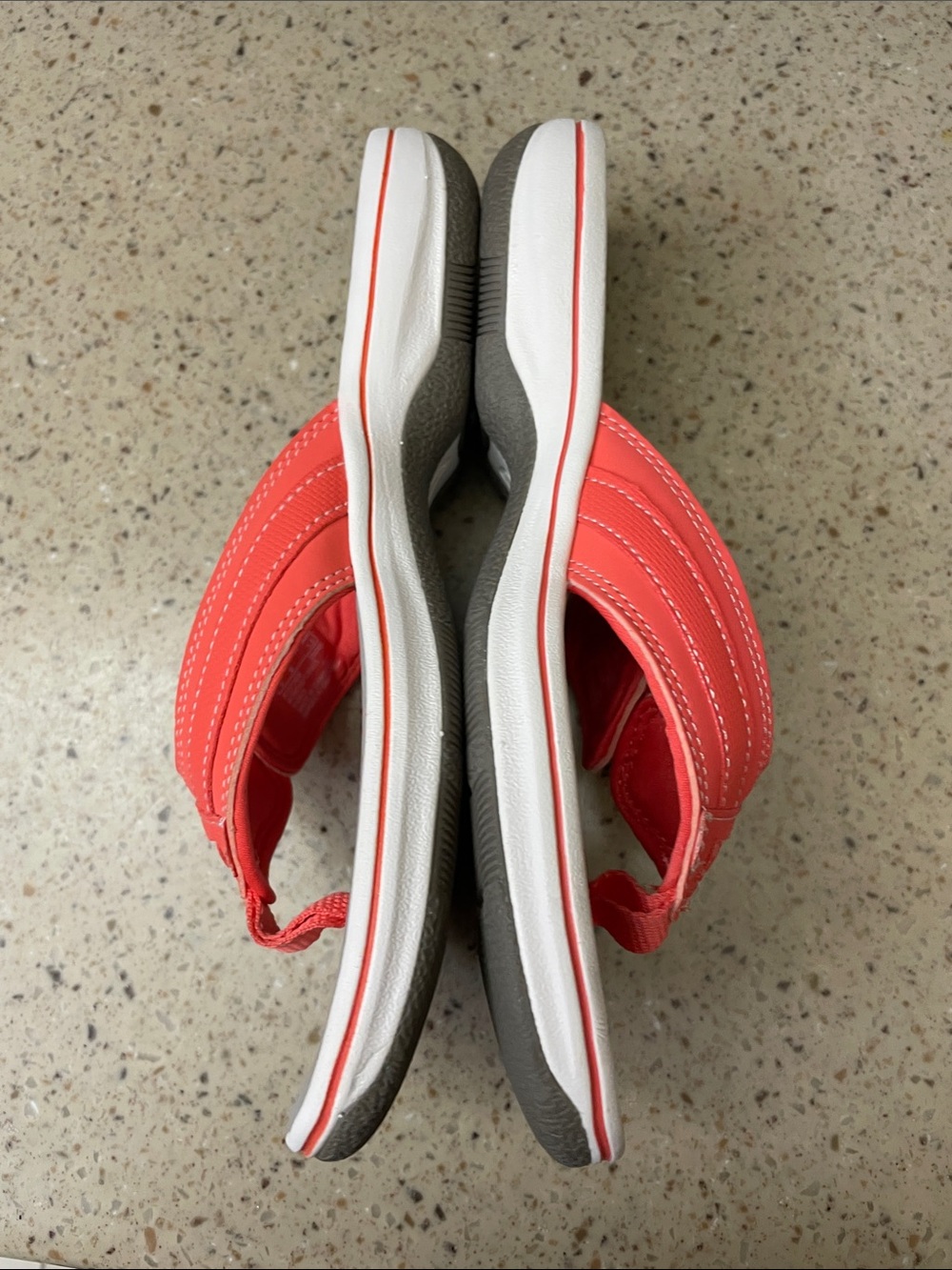 Clarks Women's Coral-Orange Cushioned Thong Sandals - Picture 2 of 4